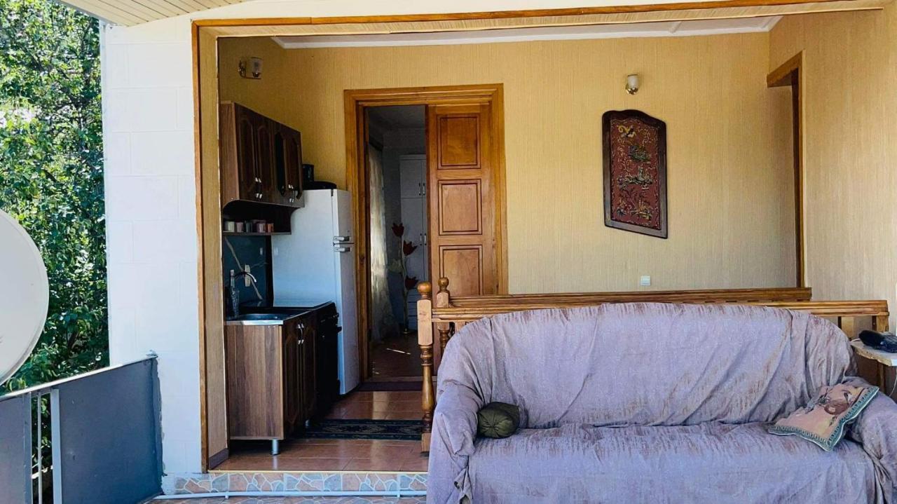 Belas House With Terrace 쿠타이시 객실 사진